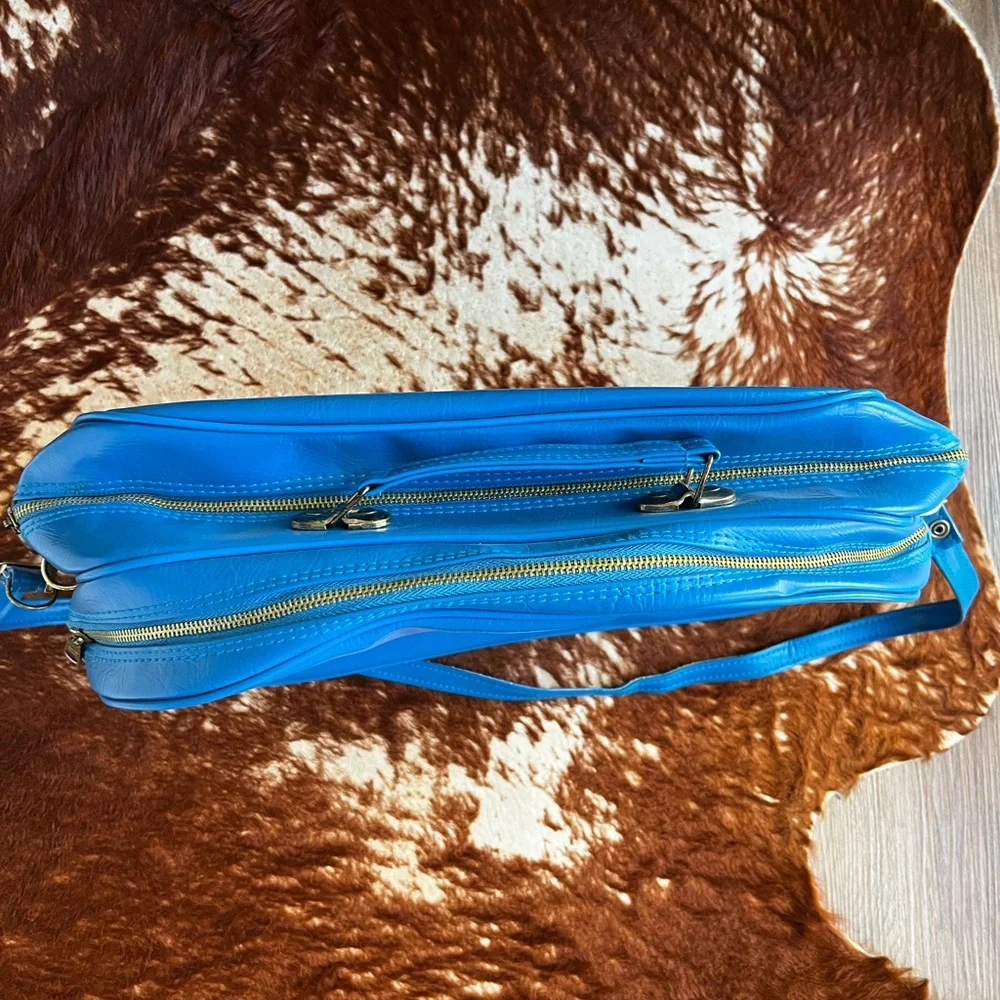 Adidas vintage blue crossbody messenger bag. - Picture 6 of 11